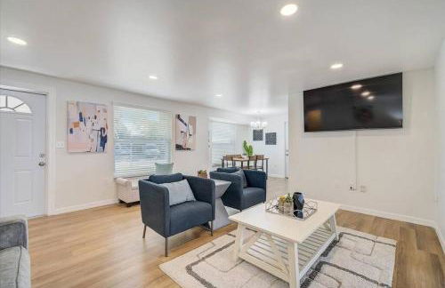 Spacious home With Heated Pool 3 miles from IMG! - Foto 18