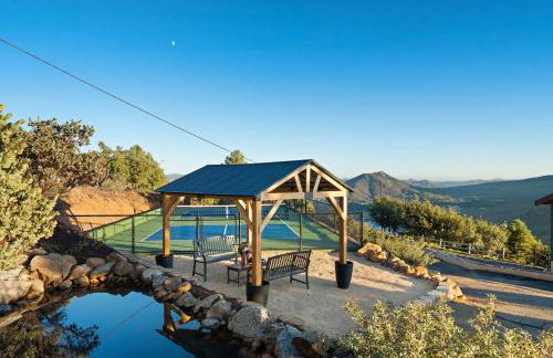 Wild Moon Ranch with Pickleball, Cedar Tub, Views - Foto 58