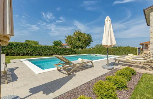 Silvia II with Private Pool - Foto 35