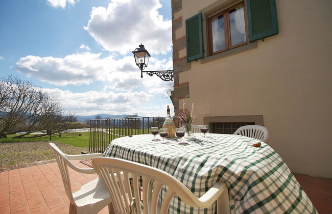 Farmhouse in Poppi With Pool & Valley Views - Foto 12