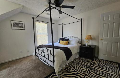 Friends & Family Suburban Retreat - Foto 15