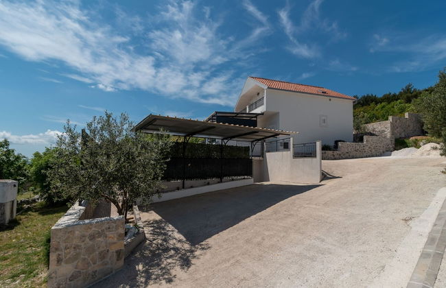 Hillside Villa in Trogir With Pool, Terrace, and Stunning City View - Foto 49