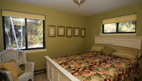 Secluded and Cozy Townhome at Tripp Lake - Foto 3