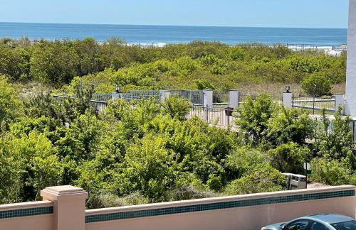 1B/1B condo with Ocean views, Resort style, Free WIFI, Few steps to the Beach!! - Foto 14