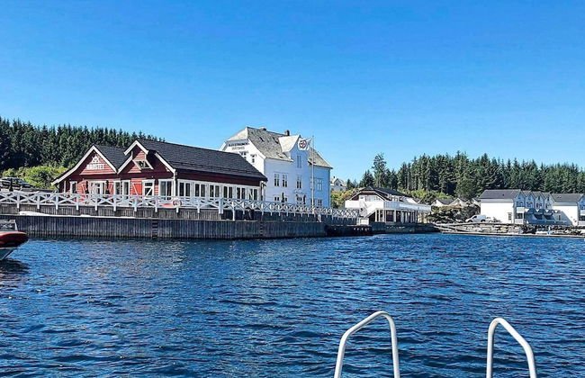 6 Person Holiday Home in Austrheim - Foto 36