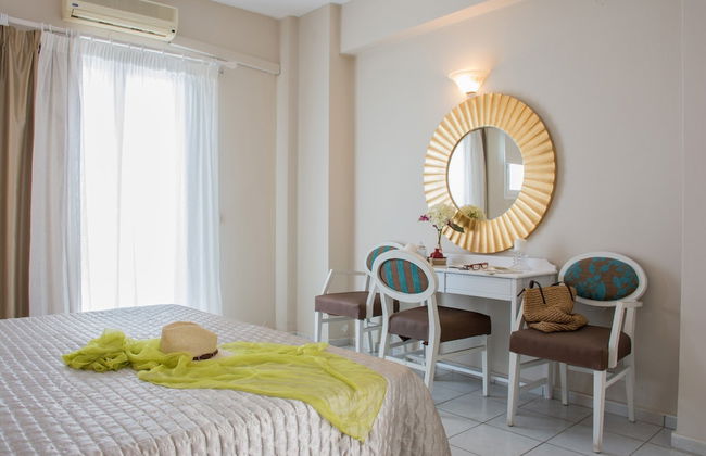 Windmill Apartments 2 - Photo 3