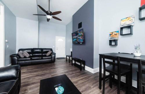 Massive Home - GroupStay - Parking & Location - Foto 20