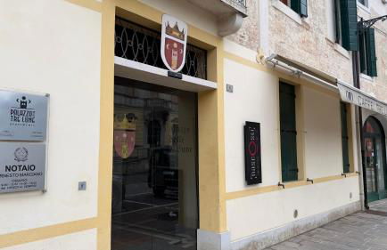 Palazzo delle Tre Lune Apartments - Foto 7