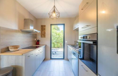 VILLA BAIA 4-5 pers - 2mn plages - Kids Friendly - Clim - Piscine - Foto 11