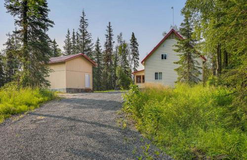 Soldotna Home with 2 Living Areas and Spacious Porch - Photo 28