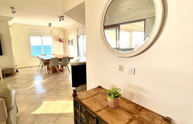 Luxurious Sea View 3BR Pool Spa and Gym - Foto 12