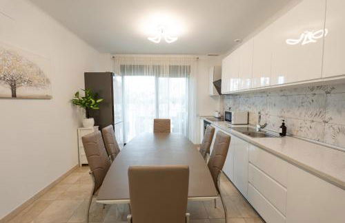 Exclusive Villa City, Beach & Golf - Photo 9