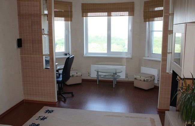 Park Apartment - Photo 2