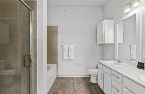 LUX 2B2B with Pool & Parking near the Heart of Austin - Foto 17