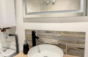 GRAND STUDIO AMIENS GARE TOUT CONFORT WIFI NETFLIX 2PERS - Foto 14