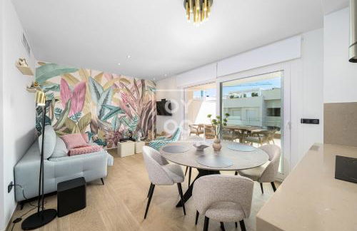 Flamenco Garden, design apt, heated pool, at La Finca Golf Resort - By Oyoostays - Foto 1