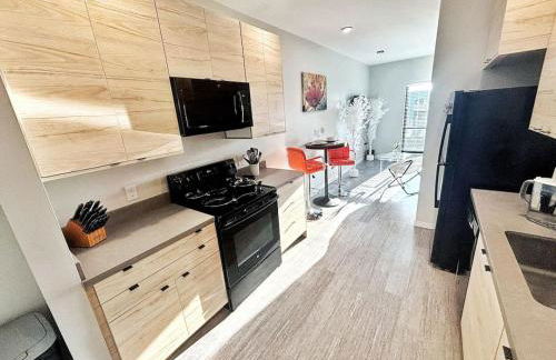 Zesty Orange Abode (438) - Foto 43