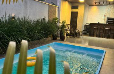 Casa da Maga com piscina no Jd Cataratas Foz - Foto 2