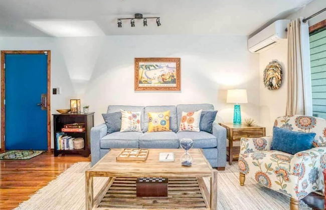 Tropical & Serene Garden Vistas - Photo 26