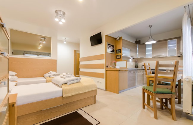 Family Apartments - Private Parking - Photo 37