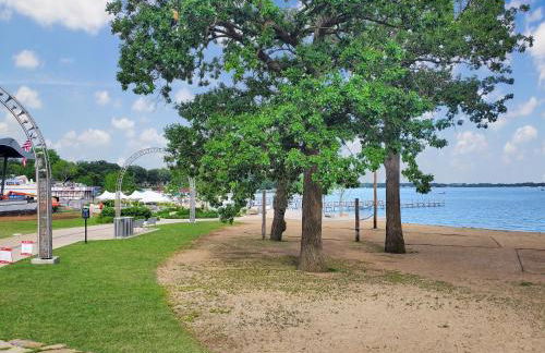 Okoboji BLUEtiful Cottage - Photo 27