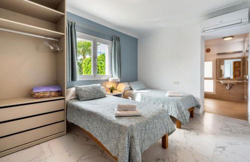 Villa Can Joan I - Fantastic Sunset Views and Family Friendly - - Foto 72