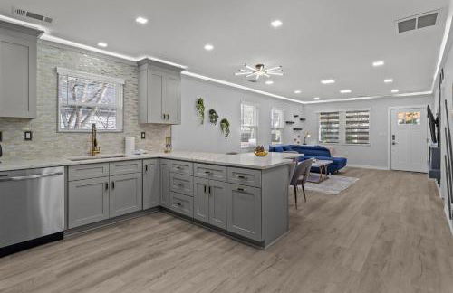 Charlotte Retreat: Luxury 4BR Heaven - Foto 39