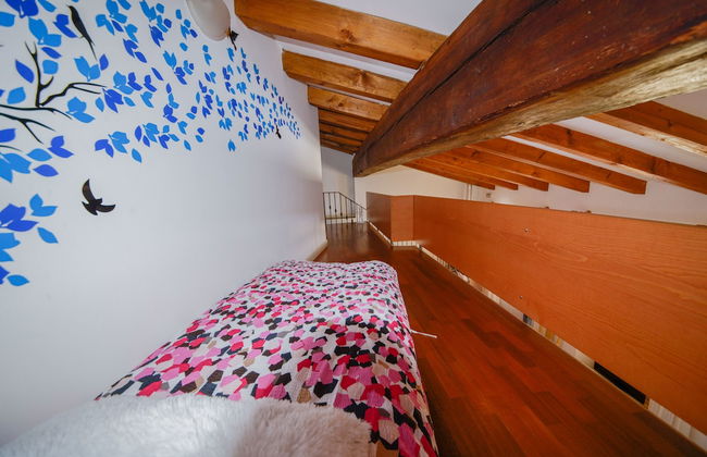 Queen of the Lake - Foto 3