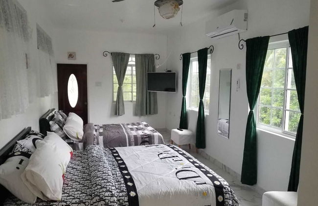 Thebreeze can Accommodate up to 30 People - Photo 4