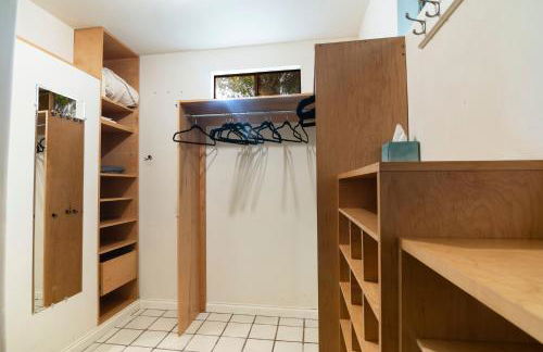 Beautiful Large 3 Bedroom 2 Bath Plus Pool and Jacuzzi - Foto 30