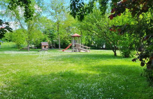 Ferienapartment Schlummerhausen für bis zu 5 Personen, Haustiere willkommen und kostenfrei, mit Einbauküche, WLAN, Smart-TV, Alexa - Foto 8