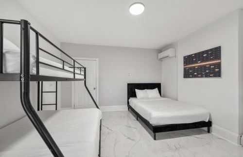 5MIN walk NYC Train Massage Chair Sleeps 12Plus - Foto 13