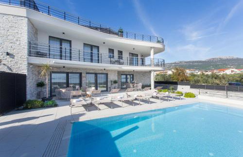 Luxury Beachfront Villa Sea Queen - Kastela - Foto 9