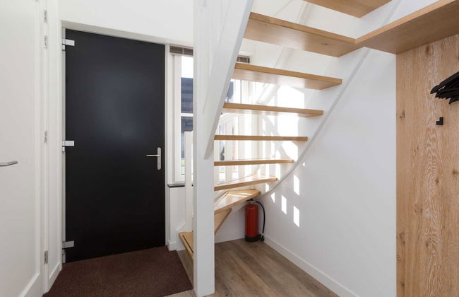 Stylish Villa by the Water - Foto 2