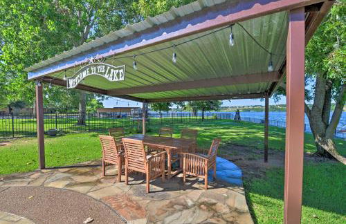 Spacious Granbury Home with Lakefront Outdoor Oasis! - Foto 41