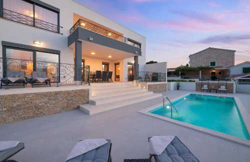 Villa Allure - Photo 1