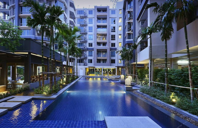 Locals Sathorn Siamese Nang Linchee - Foto 2