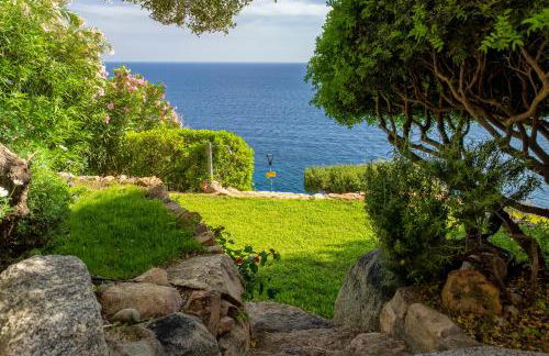 Villa Patty with infinity pool in front of the sea, parking and wifi - Foto 73