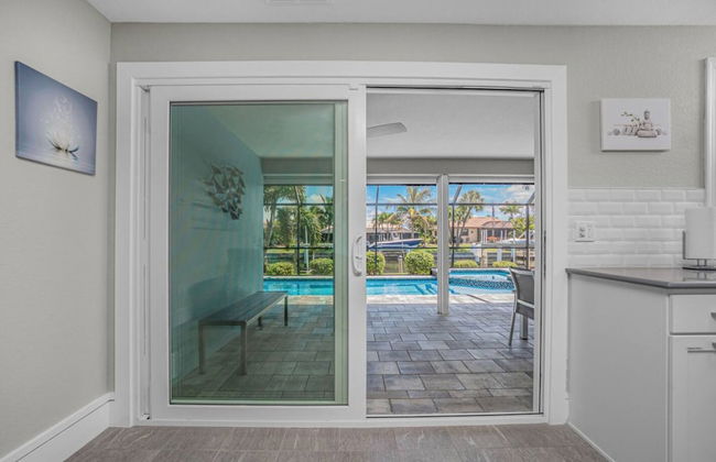 Tranquility - Waterfront Villa With Pool Dock - Photo 25