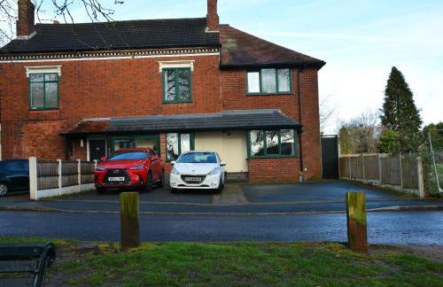 Peaceful Room Overlooking Nature & dedicated bathroom - Foto 12