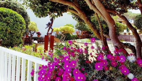 Casa con jardín a 40 metros de la playa. VR. - Foto 4, Garden, Garden view