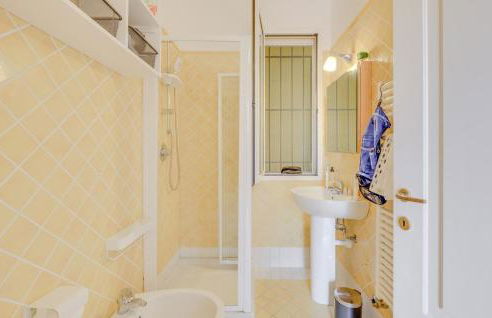 Beautiful Home In Diano Calderina - Foto 24