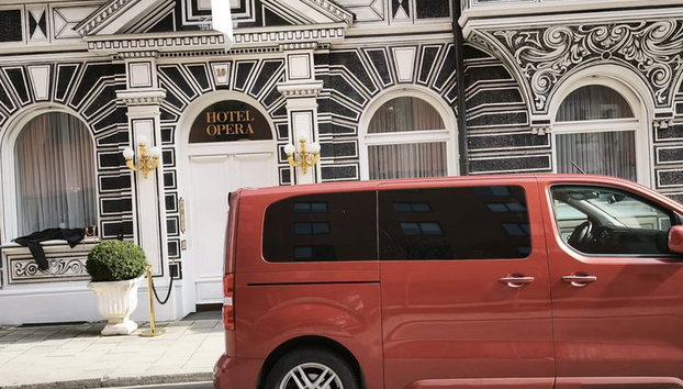 Desde Bratislava : Excursión privada de un día a Viena y Salzburgo con guías - Foto 2