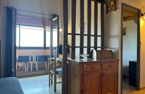 T2 Mezzanine Saint-Cyprien: Proche Plage, Parking Sécurisé, Équipé, Animaux Acceptés - FR-1-793-6 - Photo 3