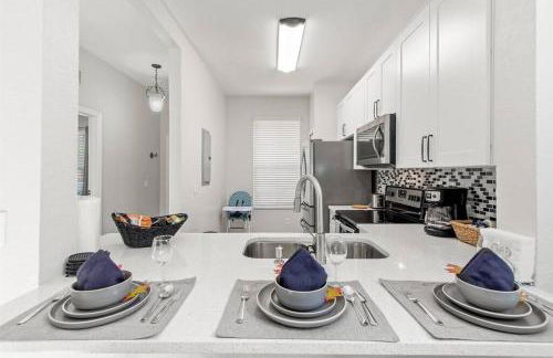 Newly Remodeled 4BD/4BA Townhouse-Regal Palms Resort Near Disney - Foto 8