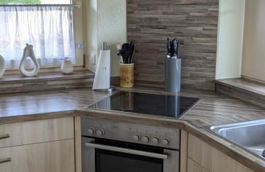 Ferienhaus Hermann mit Garten, Terrasse, Kamin und 300m zum Deich/ Salzwiesen - Photo 12