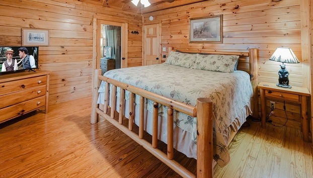 A Dream Come True 2 Bedroom Cabin by RedAwning - Foto 3, Habitación