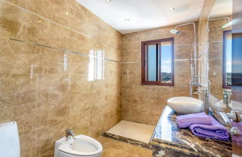 Amazing Home In Mijas Costa - Photo 18