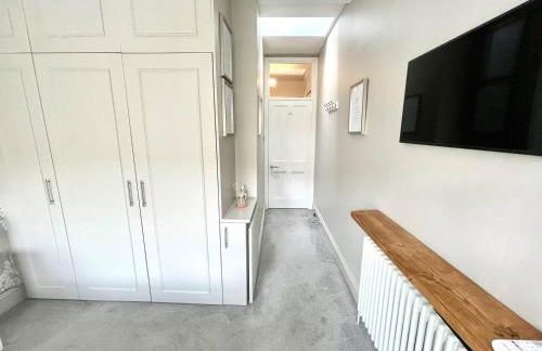 Luxury King-Bed EnSuite with Tranquil Garden Views - Foto 20