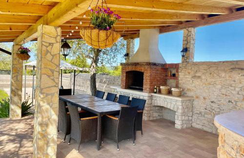 CROGO Villa Paradiz - Foto 6